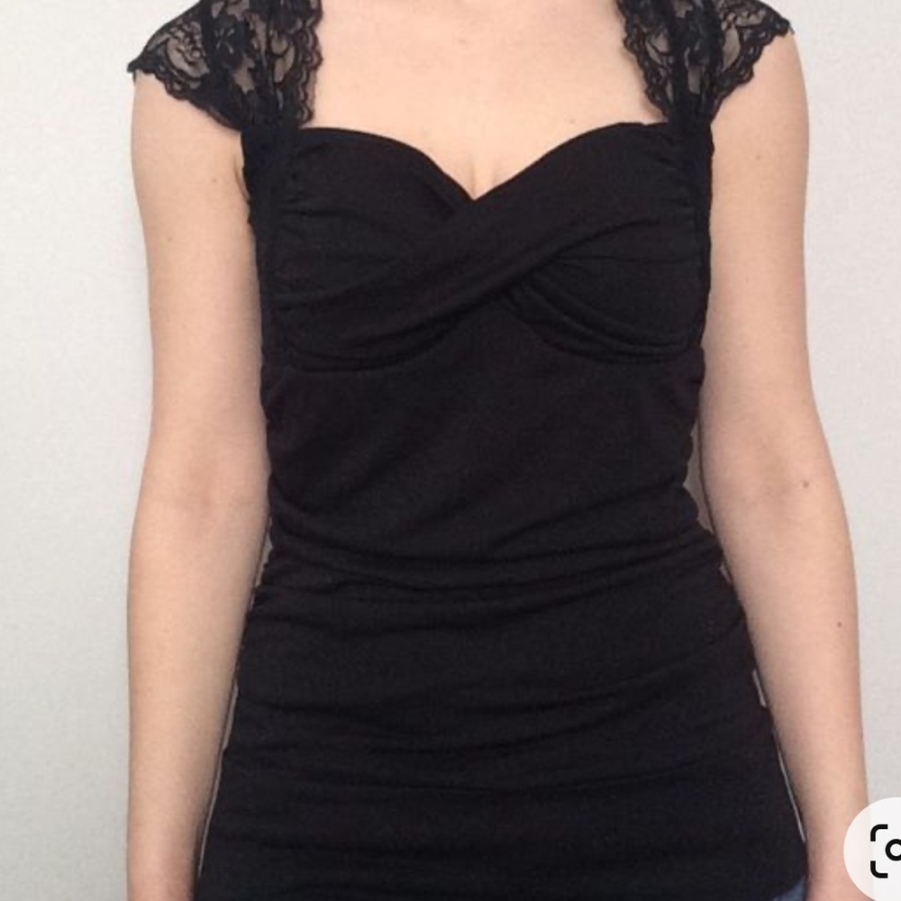 Studio Y Top Size Small